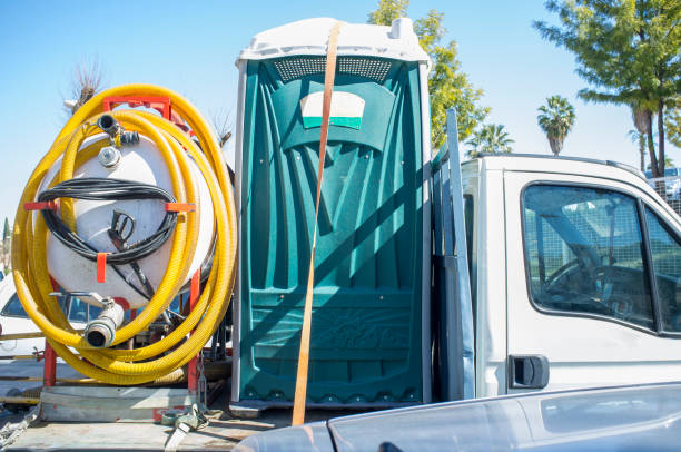 Best Porta potty delivery and setup  in Hlsboro, IL